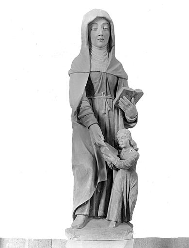 Groupe sculpté : Sainte Anne et la Vierge enfant