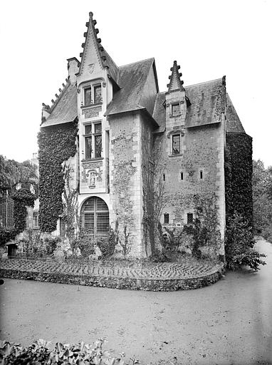 Château de Créans et ses dépendances