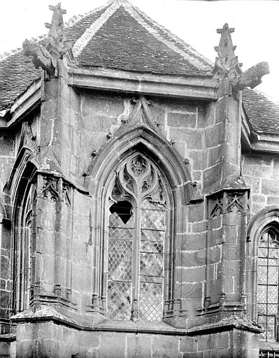 Chapelle Saint-Hubert : Façade est, fenêtre centrale du chevet