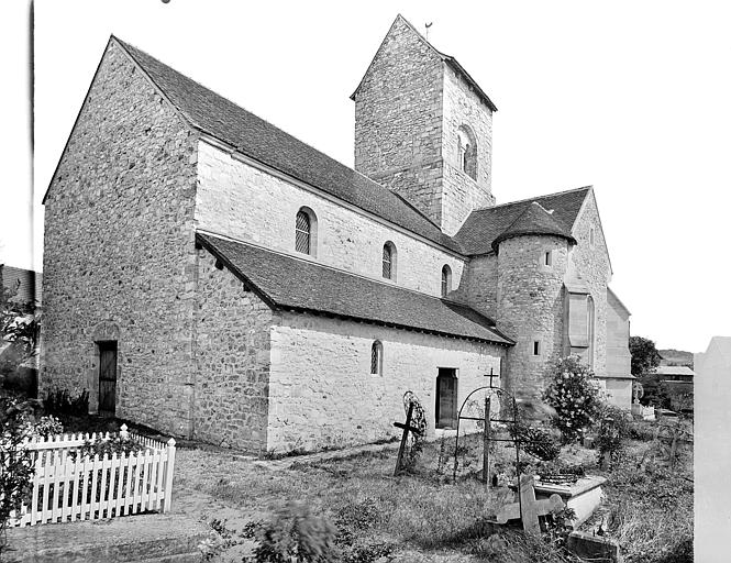 Ensemble sud-ouest : Clocher et cimetière