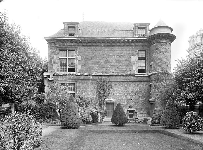 Façade sur jardin