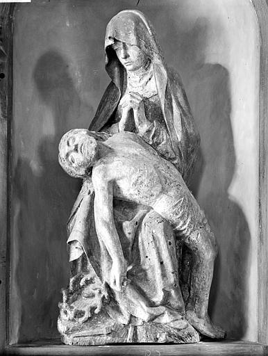 Groupe sculpté : Vierge de Pitié