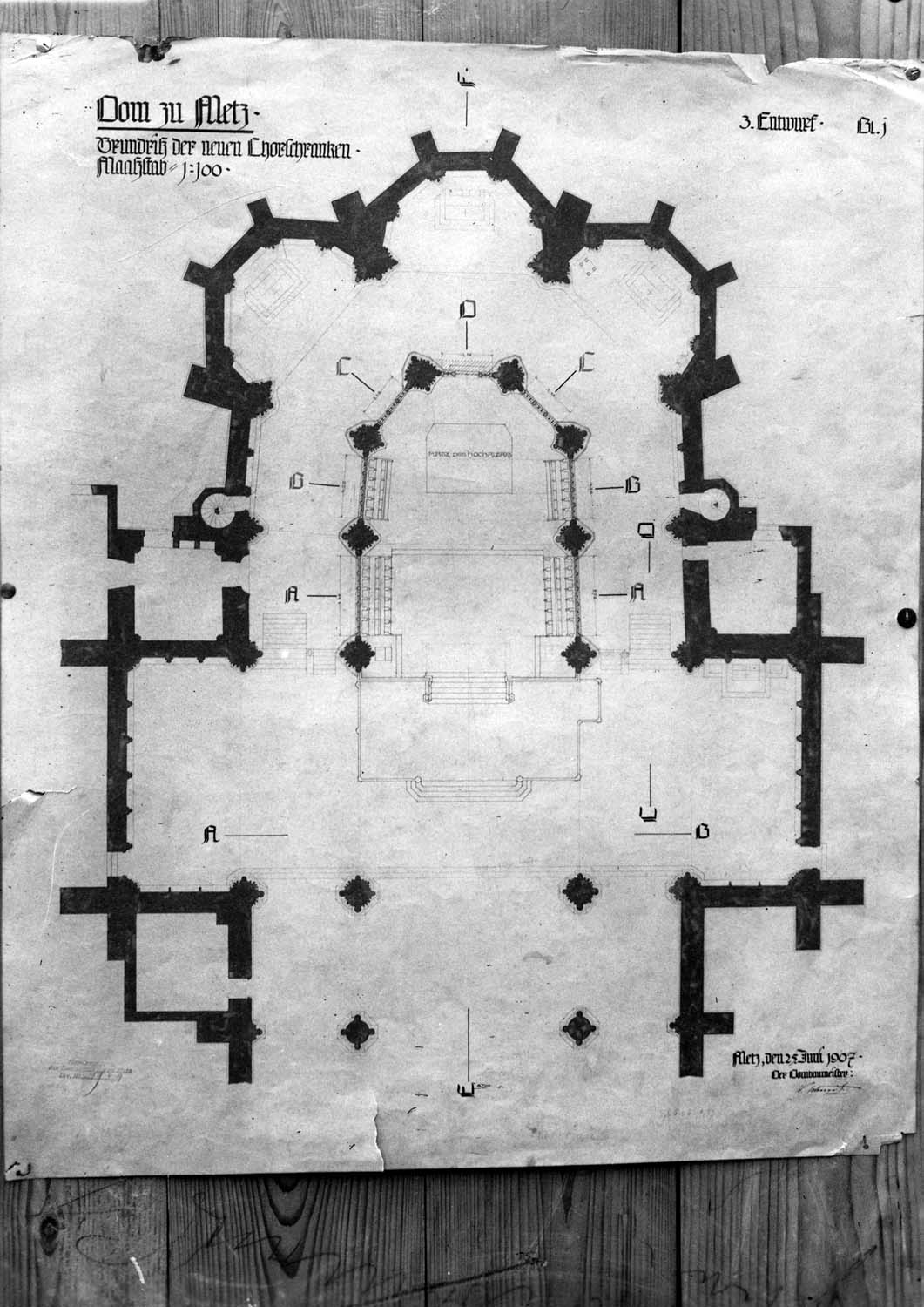 Reproduction du plan de la clôture du chœur