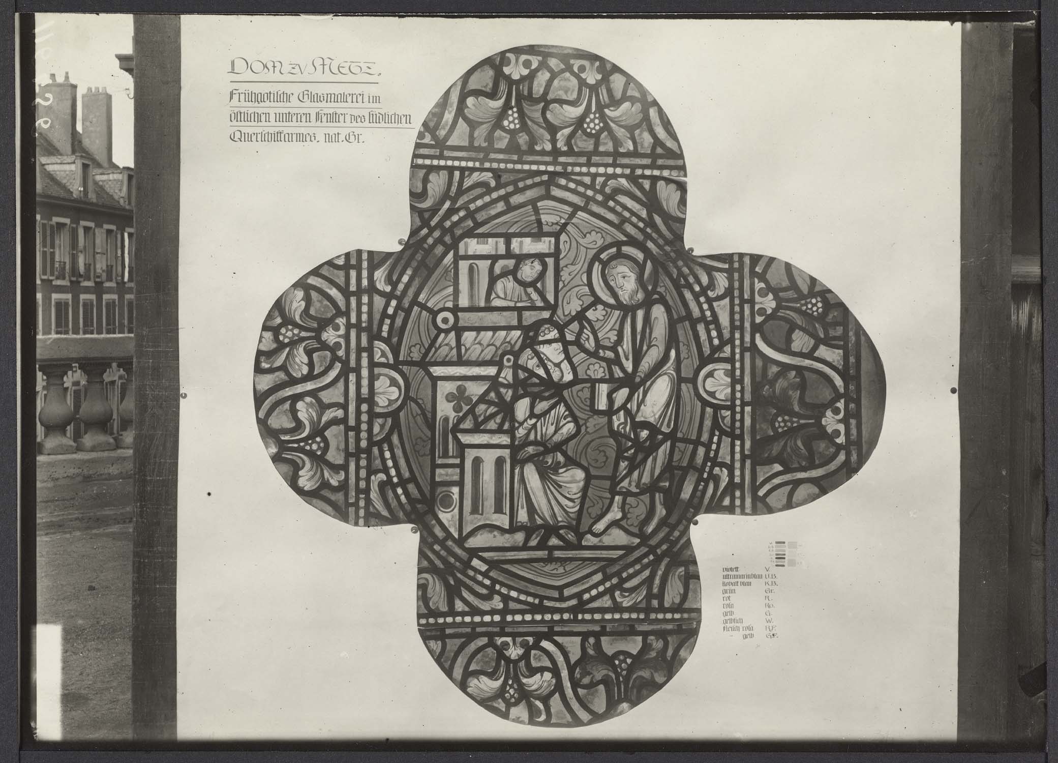 Vitraux de la grande fenêtre inférieure du transept sud, côté est d'après un dessin