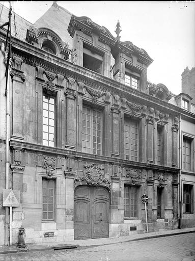 Façade sur la rue