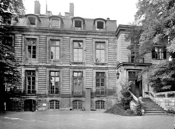 Façade sur cour