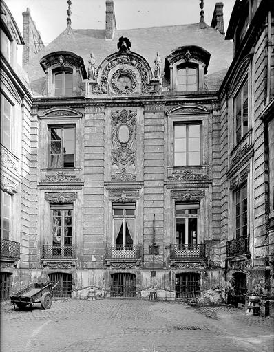 Façade sur cour