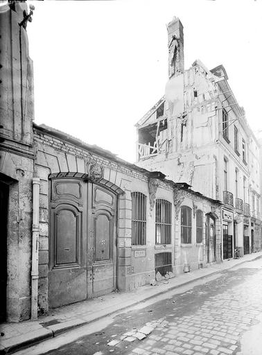 Façade sur la rue