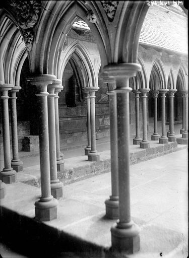 Angle intérieur du cloître