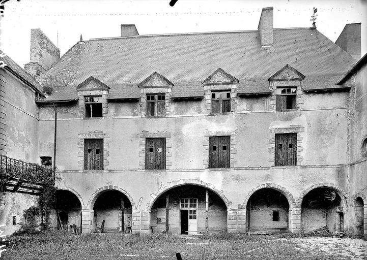 Façade sur cour