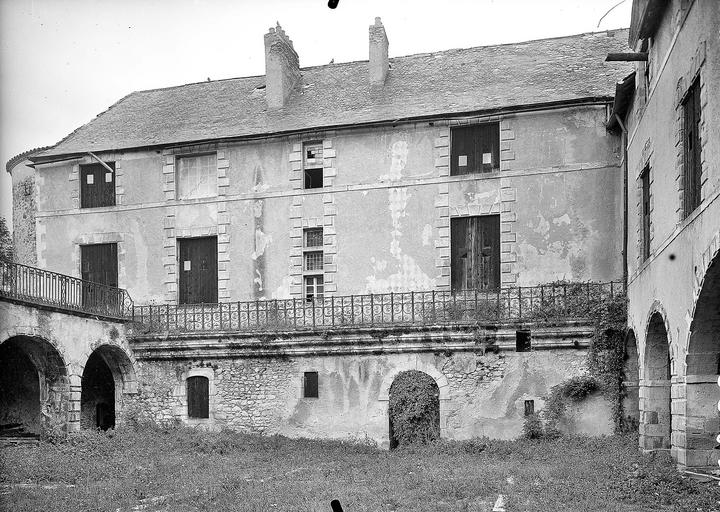 Façade sur cour