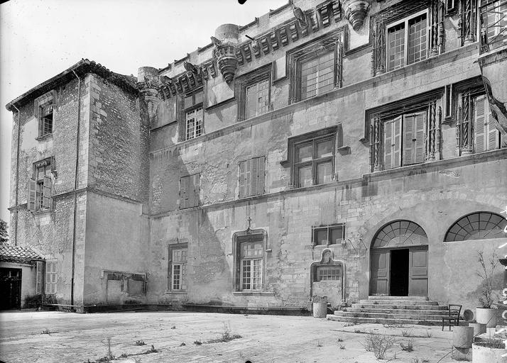 Façade sur cour