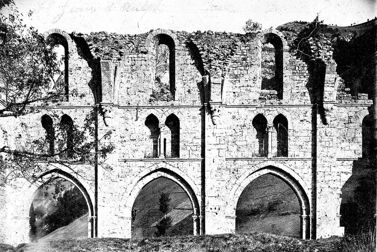 Ruines du cloître