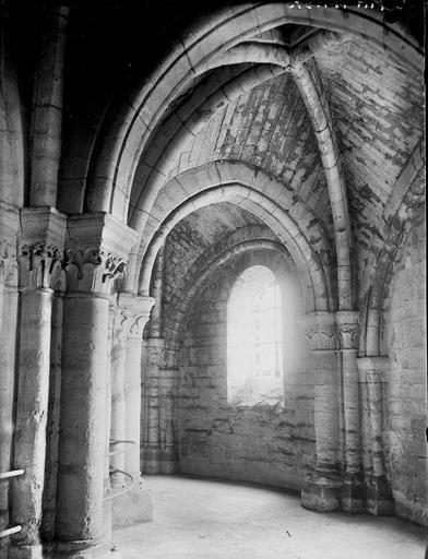 Partie sud-est des tribunes du choeur