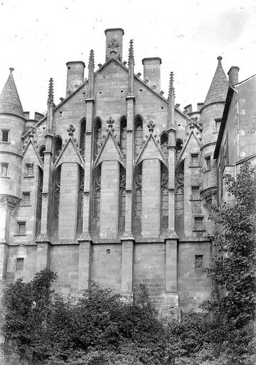 Façade de la salle des Pas-Perdus sur la rue des Cordeliers