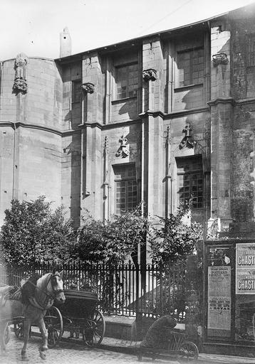 Façade sur la rue des Cordeliers