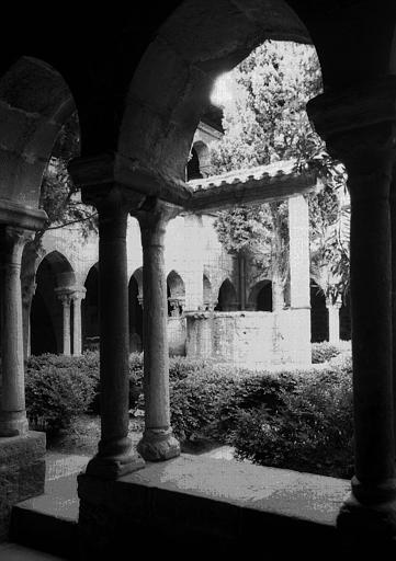 Cloître