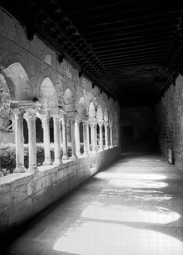 Cloître : Galerie ouest