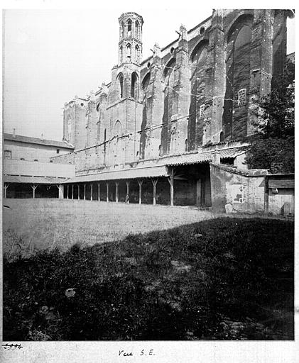 Façade sud vue en perspective et cloître