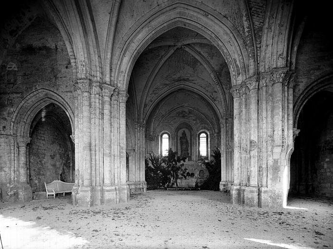 Eglise : Vue intérieure du choeur