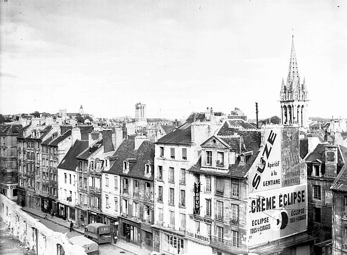 Clocher vu de l'église Saint-Sauveur