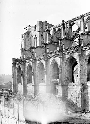 Façade sud : partie vers l'entrée