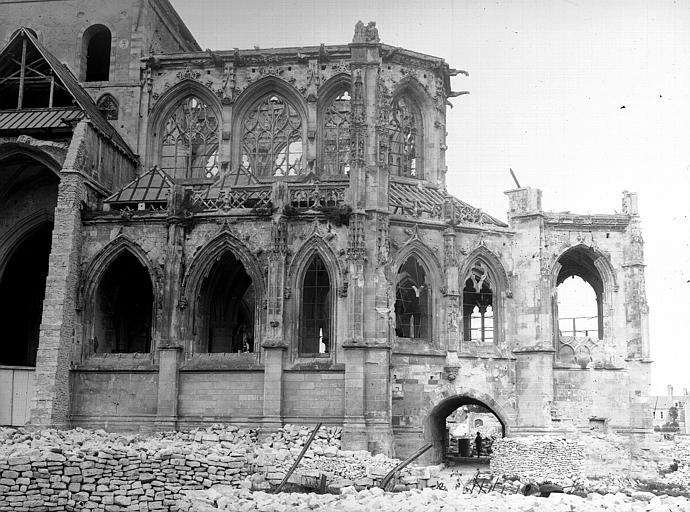 Façade sud, du côté du chevet