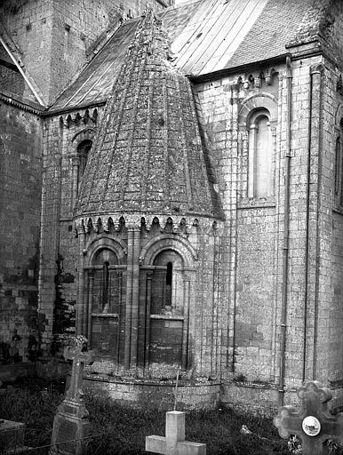 Transept nord avec tour dans le mur