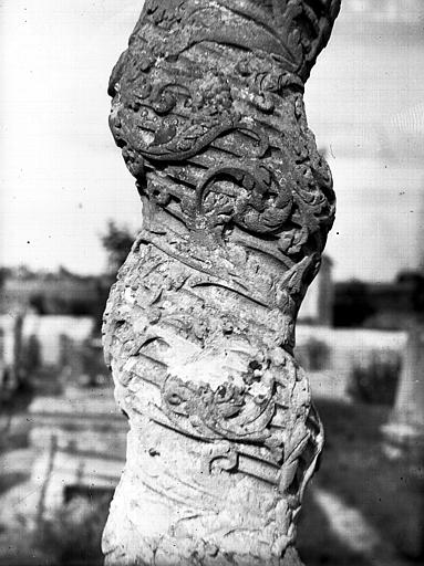 Colonne du cimetière