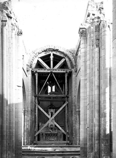 Vue intérieure du choeur