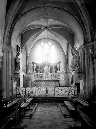 Vue intérieure du choeur