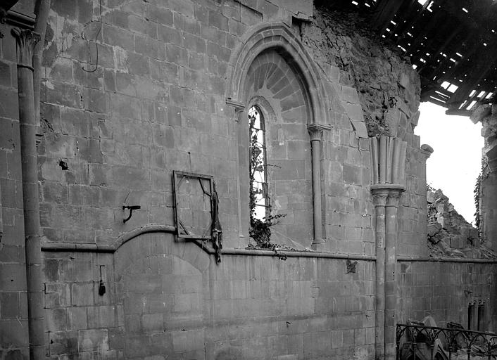 Vue intérieure du choeur : Mur latéral nord