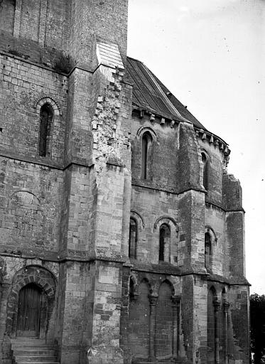 Façade sud et angle du chevet