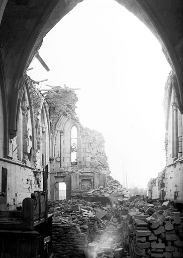 Vue intérieure du choeur détruit