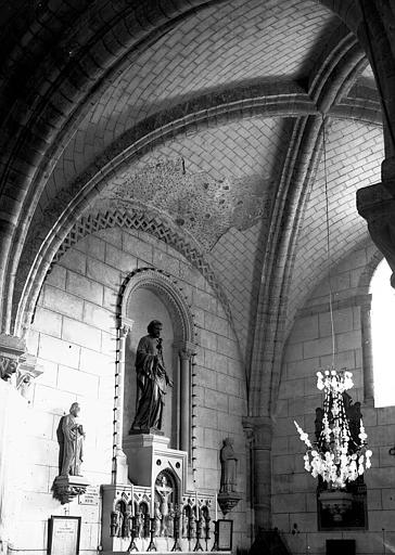 Vue intérieure du transept sud