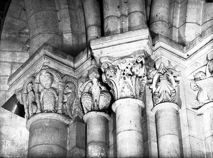 Chapiteaux du transept