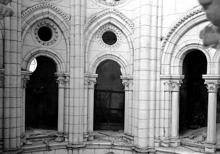 Vue intérieure du choeur : Triforium, côté nord