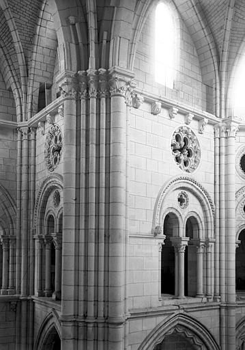 Triforium à l'angle du transept sud