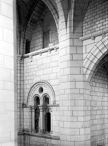 Triforium à l'angle du transept nord