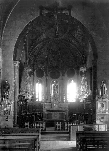 Vue intérieure du choeur