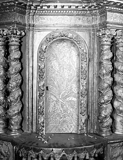 Retable, bois sculpté, peint, doré : tabernacle