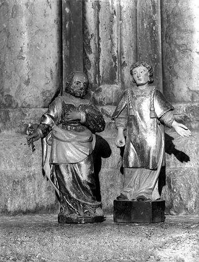 Chapelle annexe, retable servant de monument aux morts (14-18), statuettes de bois peint et doré