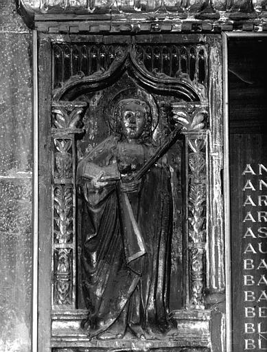 Chapelle annexe, retable servant de monument aux morts (14-18), panneau de bois sculpté