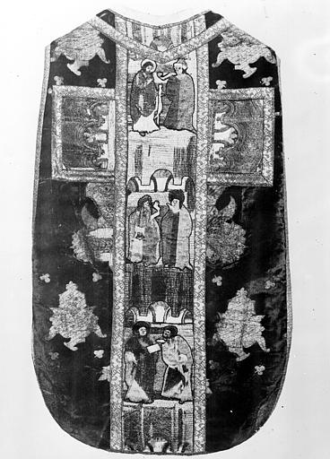 Chasuble provenant du trésor (dessin ou imprimé) - © Ministère de la Culture (France), Médiathèque du patrimoine et de la photographie, diffusion RMN-GP