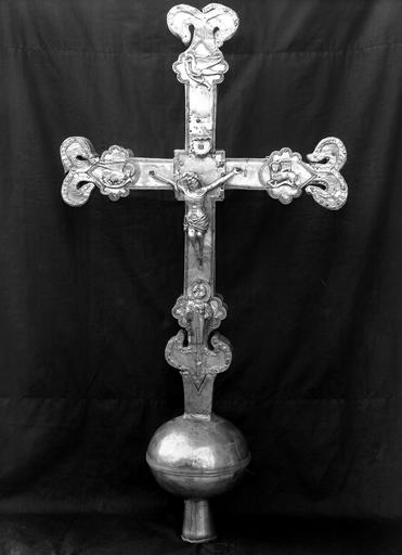 Croix processionnelle en argent en partie doré, face