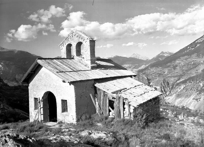 Ensemble de la chapelle avec site