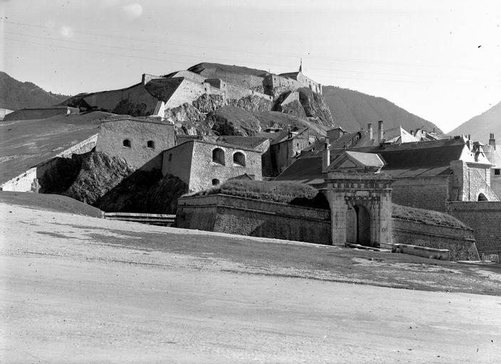 Vue générale des remparts