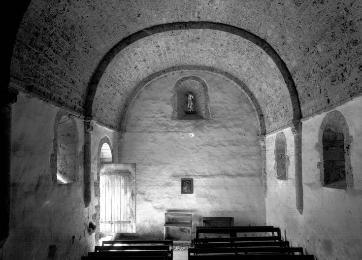 Intérieur, nef vue du choeur