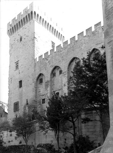 Tour de la Campane, façade ouest