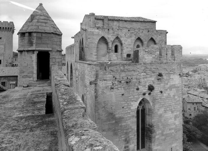 Remparts et tour des anges, vue sud-est